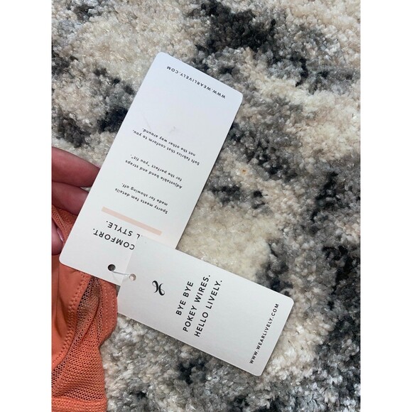 NWT coral bralette - Picture 5 of 7